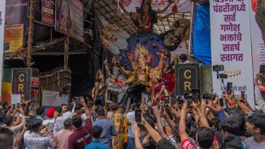 Hindu tapınağında izdiham: 6 kişi öldü