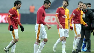 Baros'tan Cluio'ya yumruk