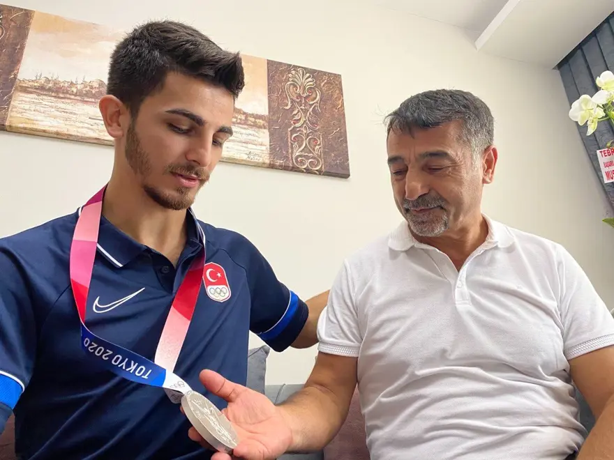 Kundakta başladığı sporda tarih yazdı 9