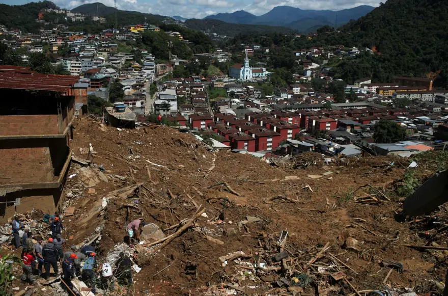 Brezilya’daki sel ve toprak kayması felaketinde can kaybı 171’e yükseldi 11 Brezilya’daki sel ve toprak kayması felaketinde can kaybı 171’e yükseldi 11