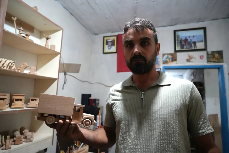 İş kazasında bacağını kaybetti, devlet desteğiyle hayata tutundu: Kendi atölyesinde üretiyor 2