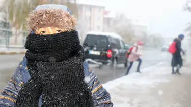 Erzincan güne kar yağışıyla uyandı