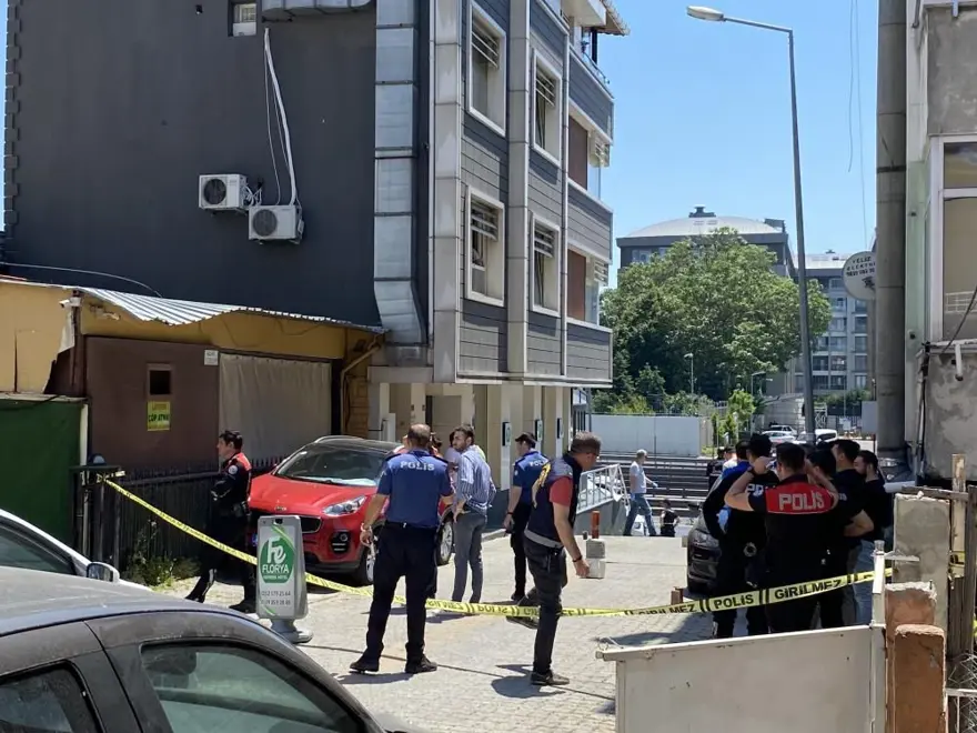 İstanbul'da otele el bombalı saldırı girişimi 3