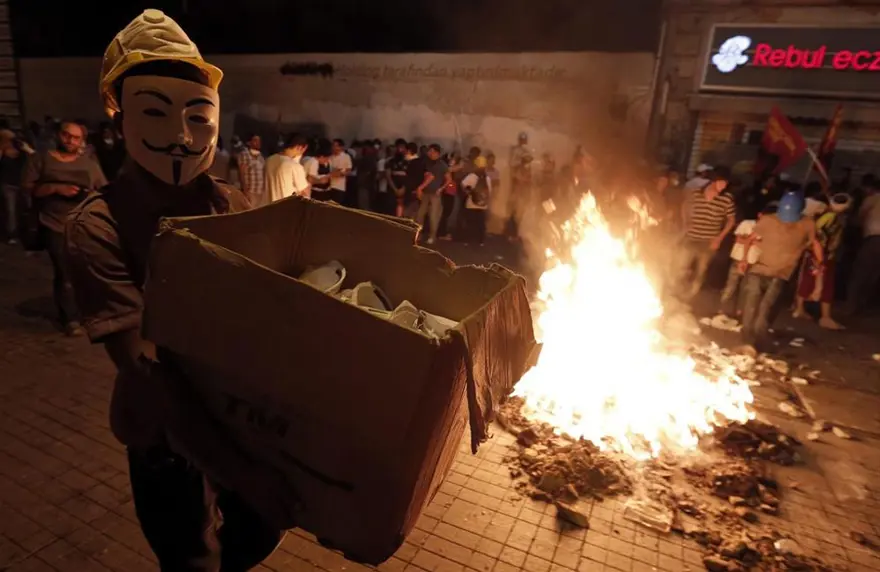 Taksim'de gerginlik 79