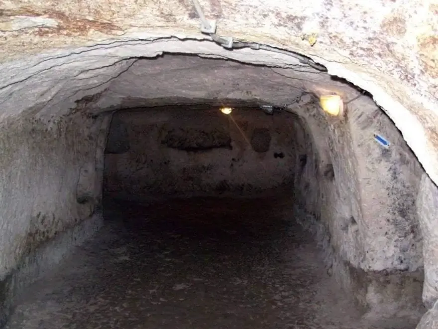 1700 yıllık Mucur Yeraltı Şehri çökme tehlikesine karşı kapatıldı 1