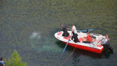 Otomobil Kızılırmak'a uçtu: Anne ile oğlu öldü, baba yaralı