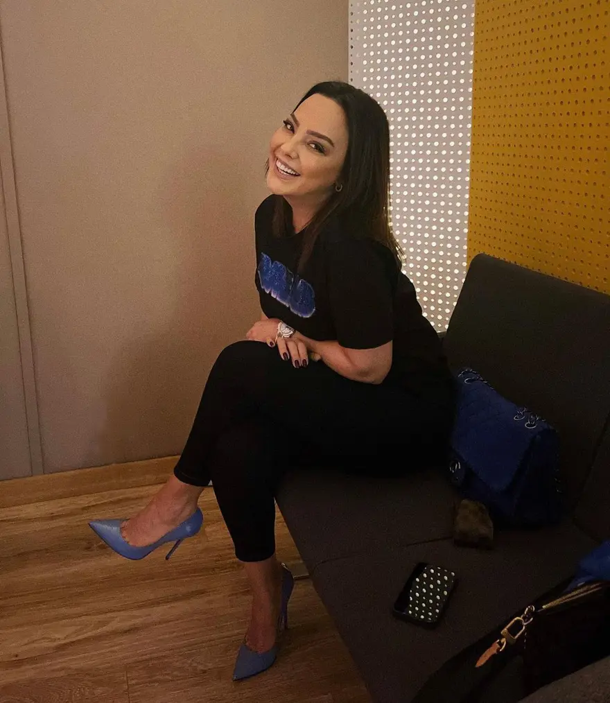 Ebru Gündeş evleniyor! Nikah tarihi belli oldu 5