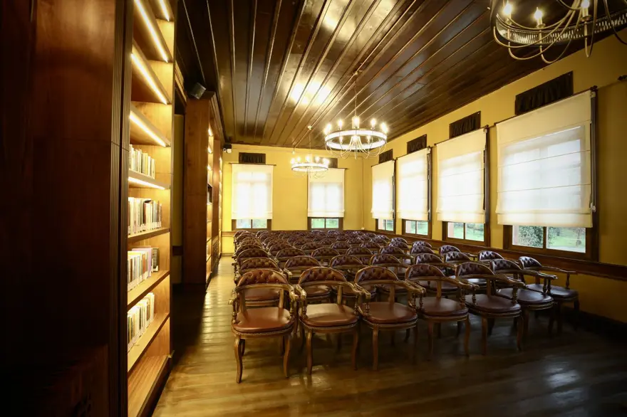 "HUZUR VEREN BİR MEKAN" 2 "HUZUR VEREN BİR MEKAN" 2