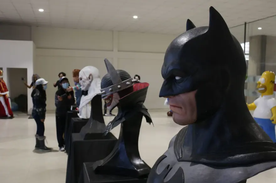 Bolivya'daki heykeltıraş, çizgi roman ve film karakterlerini yeniden oluşturuyor 16 Bolivya'daki heykeltıraş, çizgi roman ve film karakterlerini yeniden oluşturuyor 16