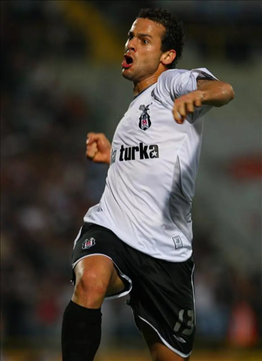 Beşiktaş: 4 - Fenerbahçe: 2 34 Beşiktaş: 4 - Fenerbahçe: 2 34