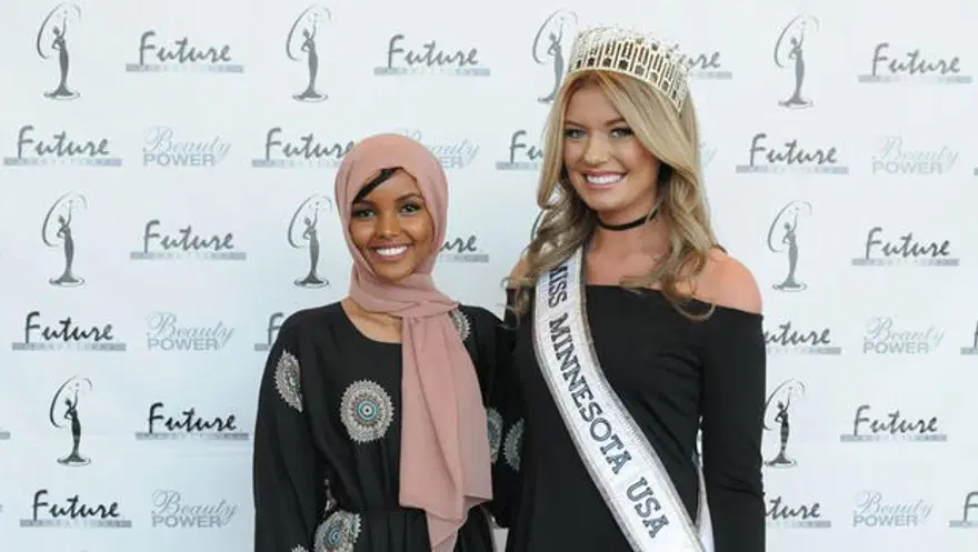 Mülteci kampından podyuma dünyanın ilk tesettürlü modeli Halima Aden’in hikayesi 3