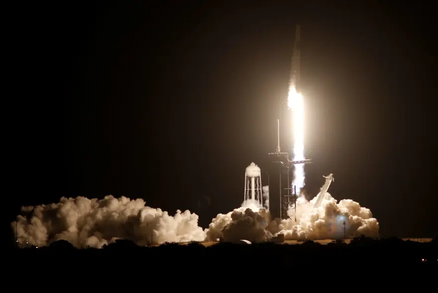 SpaceX ve NASA'dan uzaya ilk "operasyonel" mürettebatlı uçuş 13