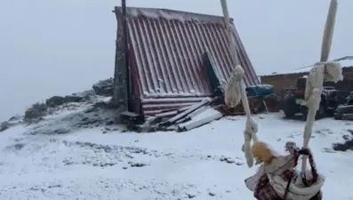 Rize’de yaylalar beyaza büründü