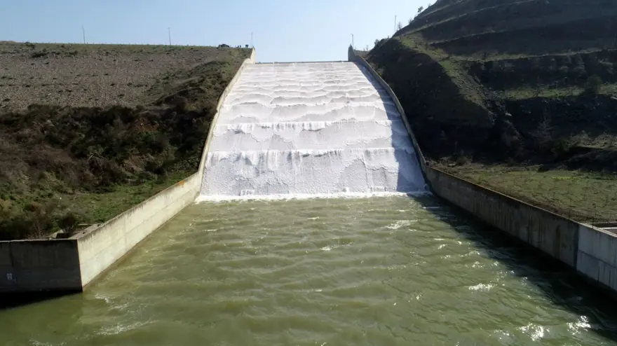 'Bin Pınarlı' Kaz Dağları, Bayramiç Barajı'nı doldurdu 4