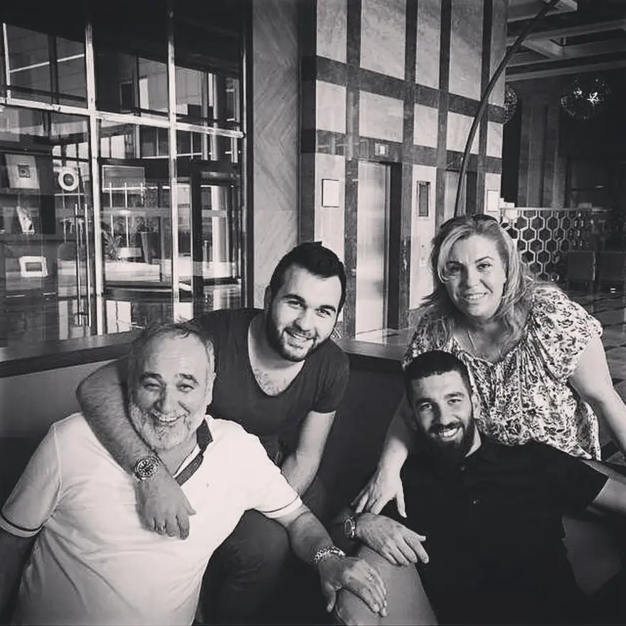 Arda Turan'ın 15 milyon euroluk malikanesi 33 Arda Turan'ın 15 milyon euroluk malikanesi 33