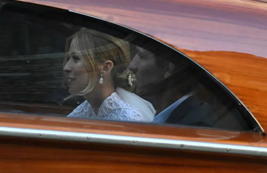 Dünyanın en zengin üçüncü kişisinin oğlu AlexandreArnault evlendi 11 Dünyanın en zengin üçüncü kişisinin oğlu AlexandreArnault evlendi 11