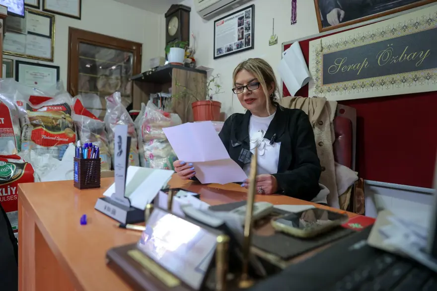 Gelin geldiği mahalleye muhtar oldu 3 dönemdir görevini sürdürüyor 