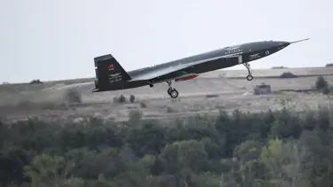 KIZILELMA'dan ilk mühimmatlı uçuş