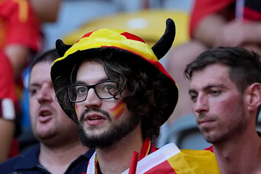 EURO 2024'te kültürel çeşitlilik: Maçlar ulusal sembollerle zenginleşti 7 EURO 2024'te kültürel çeşitlilik: Maçlar ulusal sembollerle zenginleşti 7