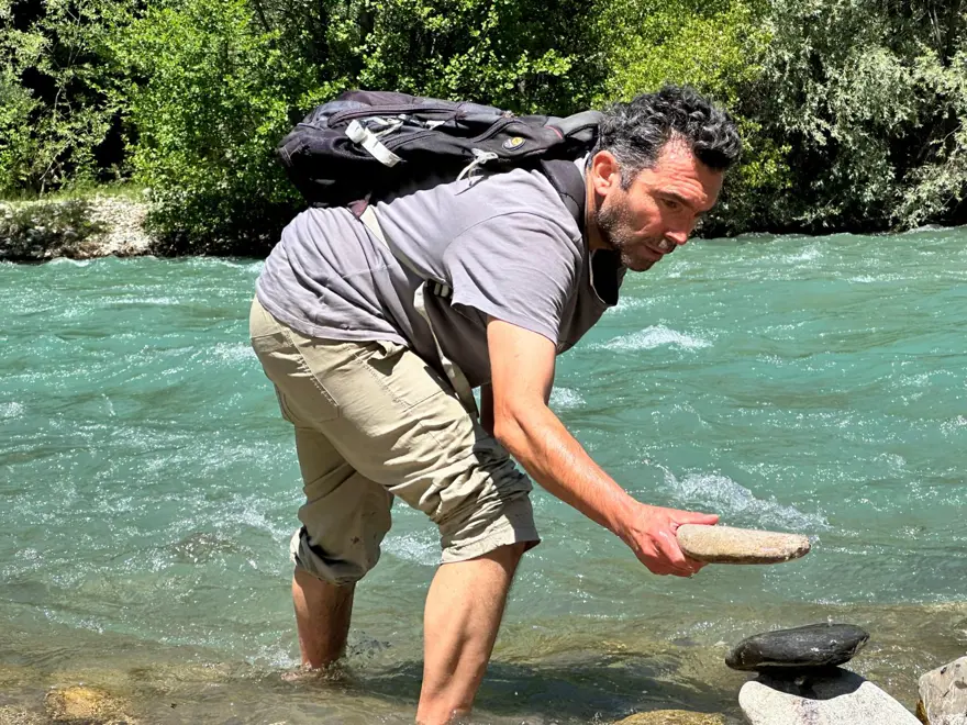 Munzur Vadisi’nden topladığı taşları sanat eserine dönüştürüyor 5