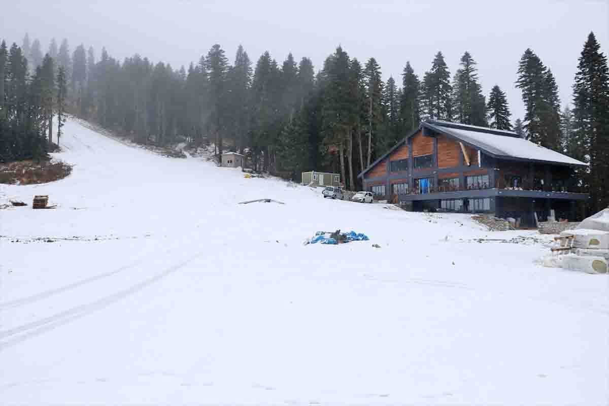 'Anadolu'nun yüce dağı' Ilgaz kayak sezonu için kar bekliyor
