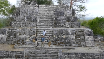 Ünlü YouTuber'a reklam tepkisi: Antik kentte "Maya onaylı" çikolata tanıtımı