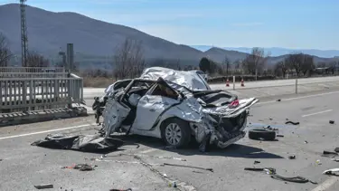 Kastamonu'da feci kaza: Köprü korkuluklarına çarpan otomobilin sürücüsü öldü