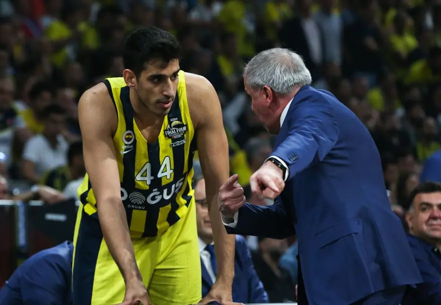 Fenerbahçe Doğuş finalde (Fenerbahçe Doğuş-Real Madrid) 28