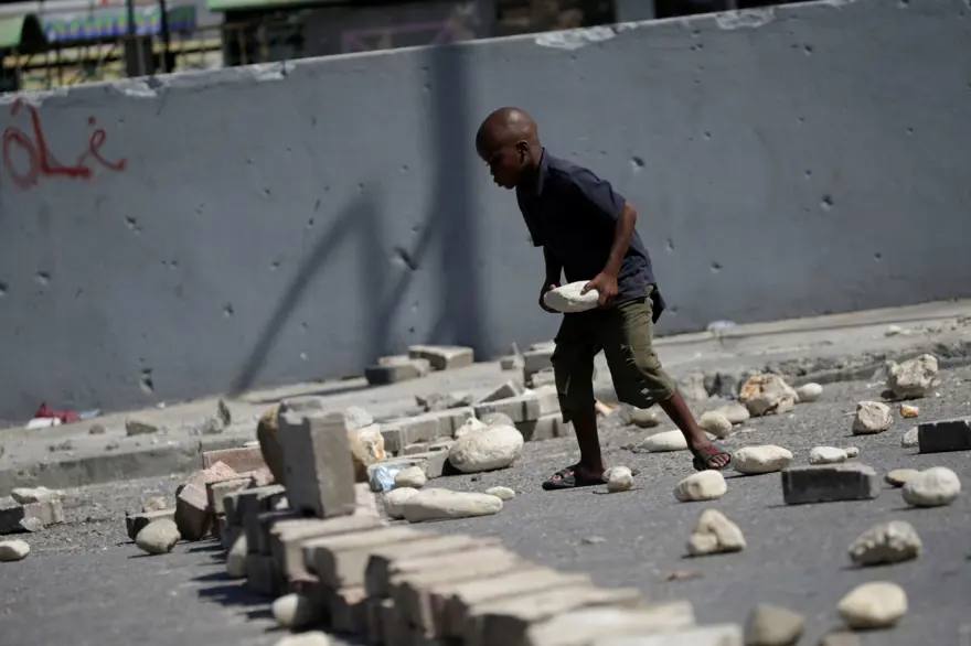 Haiti'de hükümet karşıtı protestolar şiddet olaylarına sahne oluyor 22