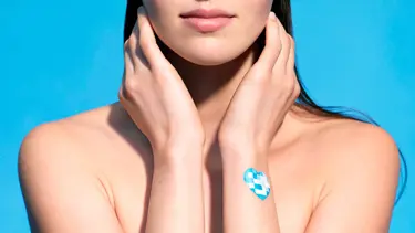 Güneşin zararlı etkilerine karşı giyilebilir teknoloji (UV Patch nedir, nasıl kullanılır?)