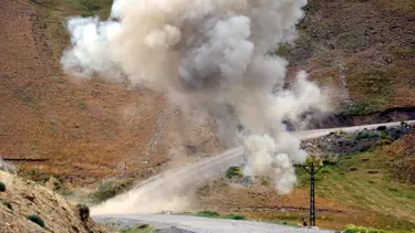 Hakkari'de askeri konvoya saldırı