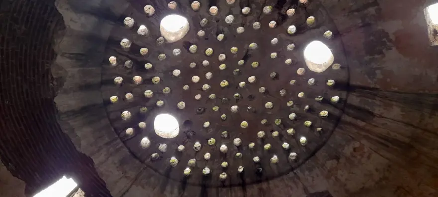 500 yıllıkDeva Hamamı talan edildi 10