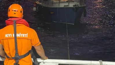 Baltalimanı önlerinde panik: Bir anda su almaya başladı