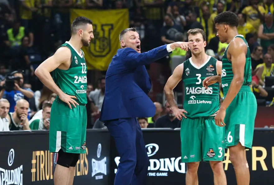 Fenerbahçe Doğuş finalde (Fenerbahçe Doğuş-Real Madrid) 39