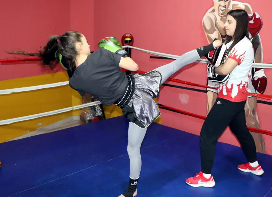 Kilo almak için spora başladı "Avrupa Şampiyonu" oldu 1