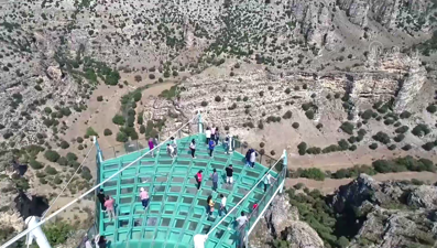 Ulubey Kanyonu eşsiz manzarasıyla büyülüyor... (Dünyanın en uzun ikinci kanyonu)