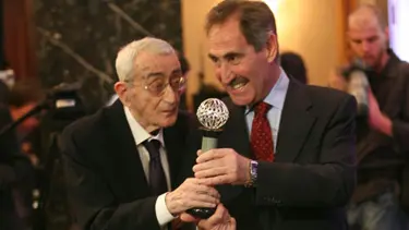 Müzik dünyası duayenini kaybetti