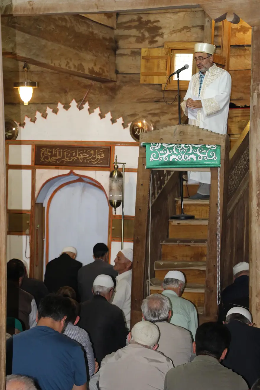 Çivisiz cami, 8 asırdır ayakta 2