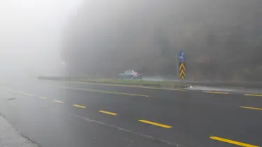 Bolu Dağı geçişinde görüş mesafesi 30 metreye düştü