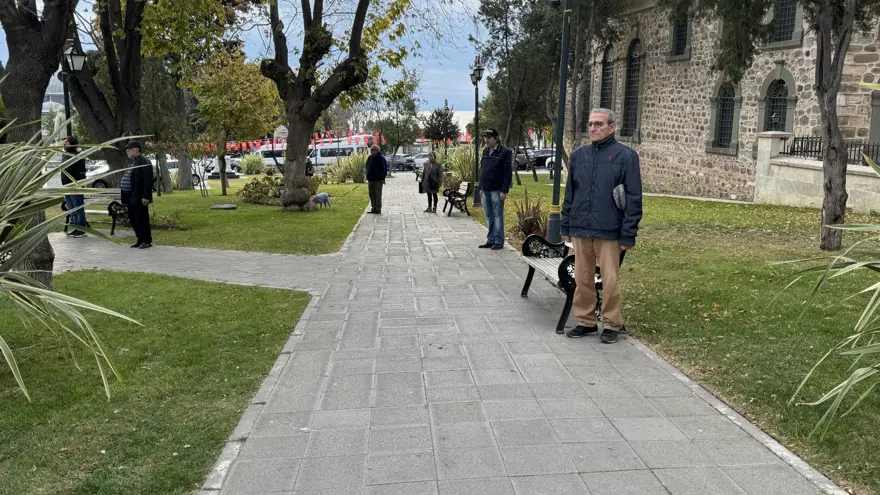 Ulu Önder Atatürk’ü minnetle anıyoruz | Saat 09.05’te Türkiye’de hayat durdu 23 Ulu Önder Atatürk’ü minnetle anıyoruz | Saat 09.05’te Türkiye’de hayat durdu 23