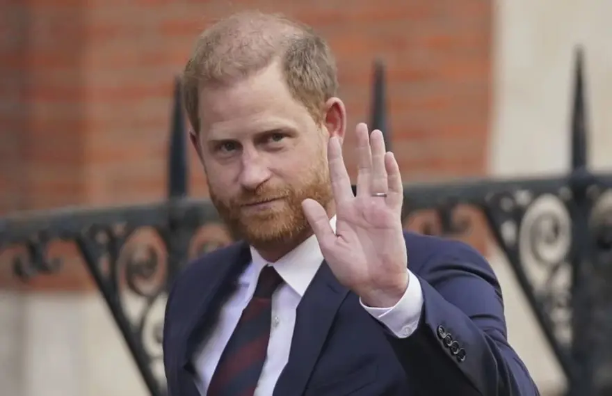 Prens Harry'den aile içi gerilimi artıran hamle Prens Harry'den aile içi gerilimi artıran hamle