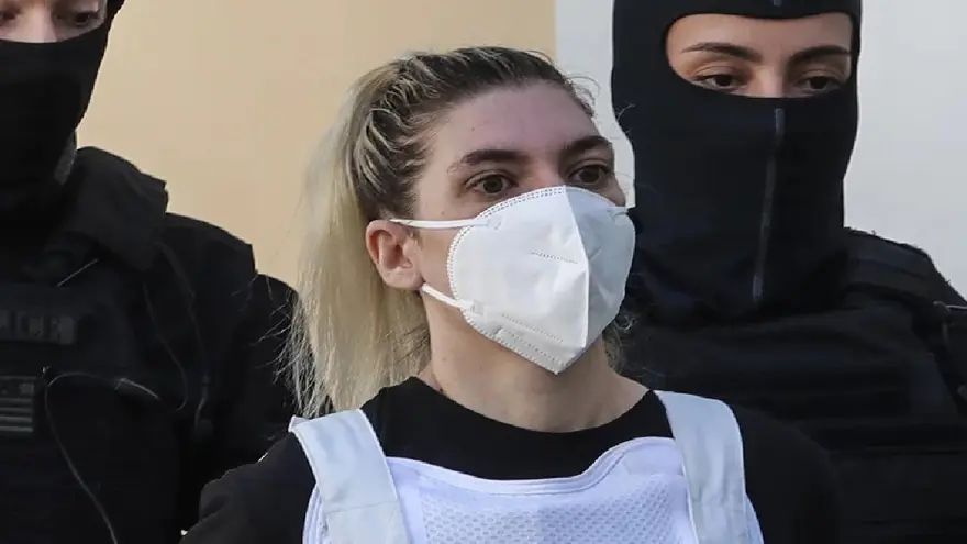 Yunanistan'ın konuştuğu cani anne 3 kızını öldürmekle suçlandı 5