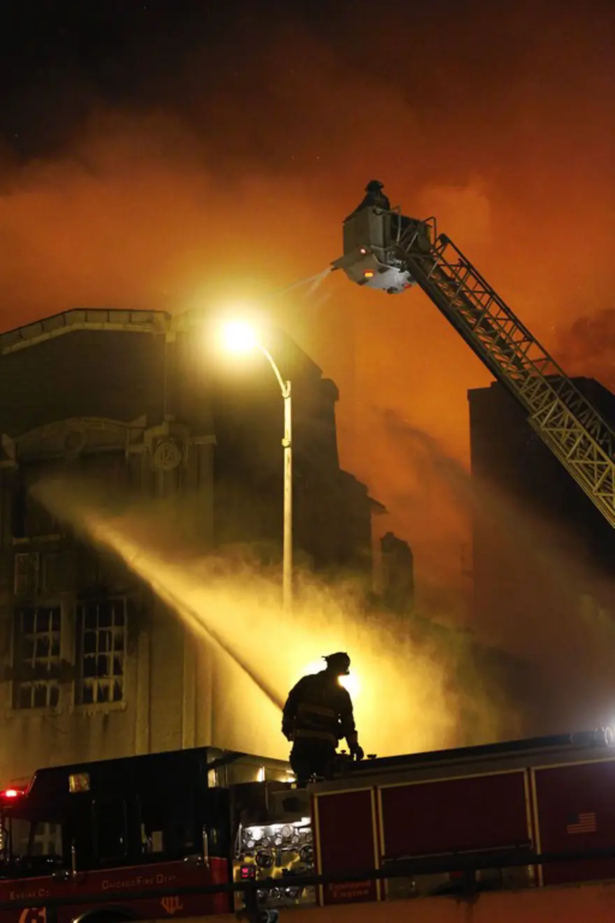 İtfaiyenin buzla mücadelesi 3