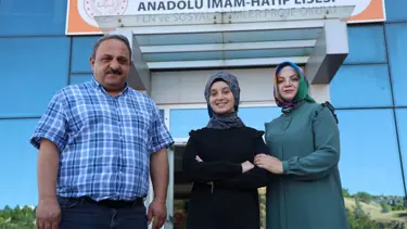 LGS sınavında tam puan alan Şevval, depremde kaybettiği babasına verdiği sözünü tuttu