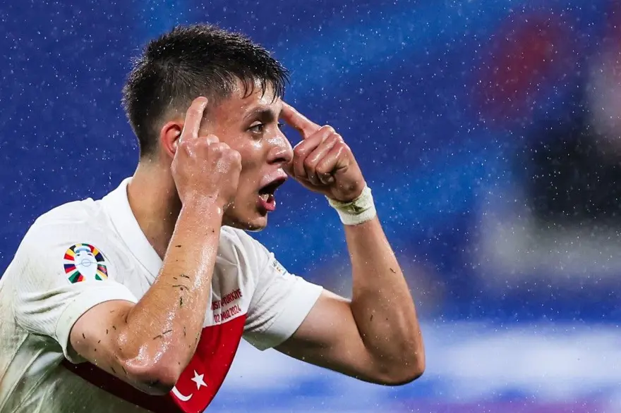 Arda Güler ile Real Madrid Başkanı Florentino Perez'in özel konuşması servis edildi: Ayrılık isteğine cevap 1 Arda Güler ile Real Madrid Başkanı Florentino Perez'in özel konuşması servis edildi: Ayrılık isteğine cevap 1