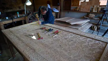 El Hamra Sarayı ile Ulu Cami motifleri aynı panoda bir araya geldi