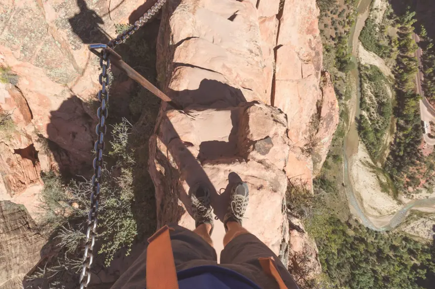 Dünyanın en tehlikeli 10 yürüyüş rotası: En ufak hata hayatınıza mal olabilir 