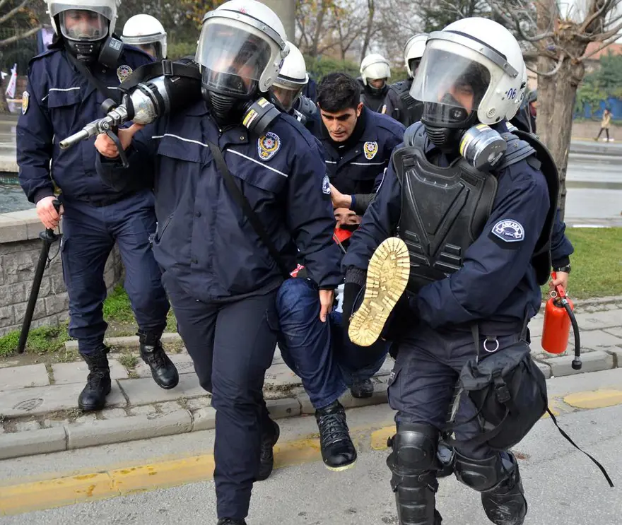 Ankara'da eyleme müdahale 31