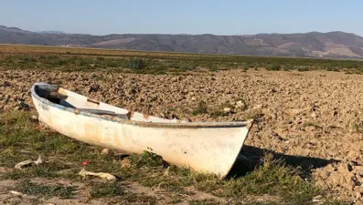 'Kuş Cenneti'nde bir damla bile su kalmadı!