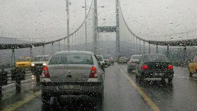 İstanbul için saat verildi: Lodosla birlikte geliyor, bu akşam iş çıkışına dikkat!